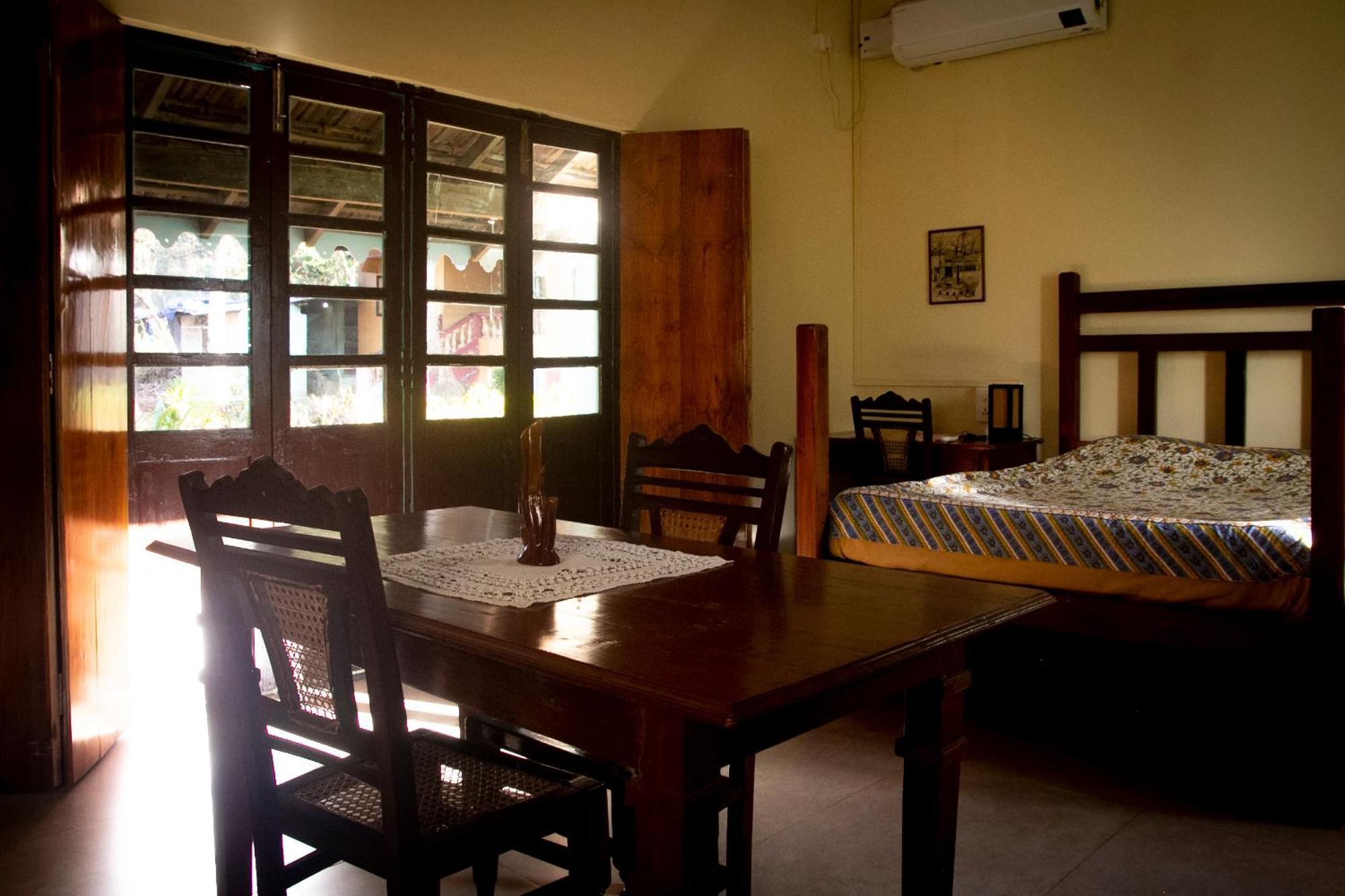The Bungalow Bogmalo An 1880 Indo Portuguese Heritage Beach Villa South Goa Exterior photo
