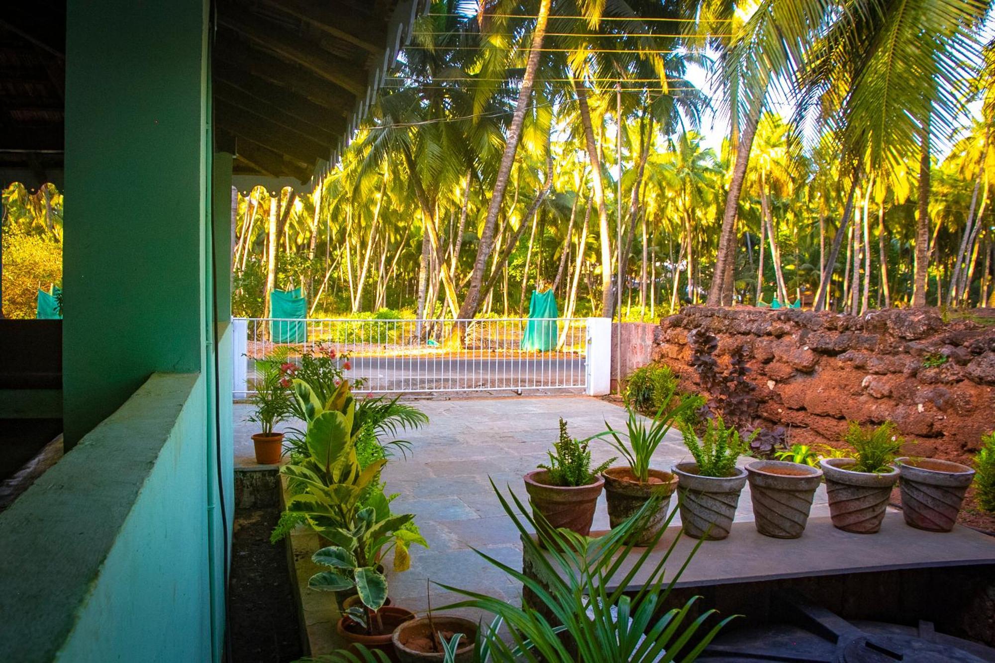 The Bungalow Bogmalo An 1880 Indo Portuguese Heritage Beach Villa South Goa Exterior photo
